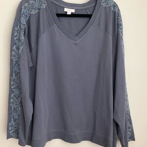 J. Jill Fit 2X Slate Blue V-Neck Pullover with Embroidered Sleeves